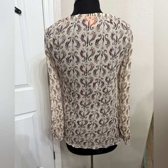 TORY BURCH Seahorse Print SOPHIE SILK TUNIC LONG SLEEVE Sheer Size 6 Preppy - Picture 5 of 9